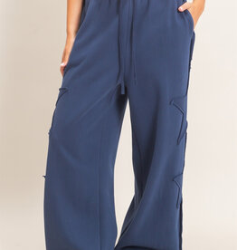 Essential Star Wide Leg Sweatpant
