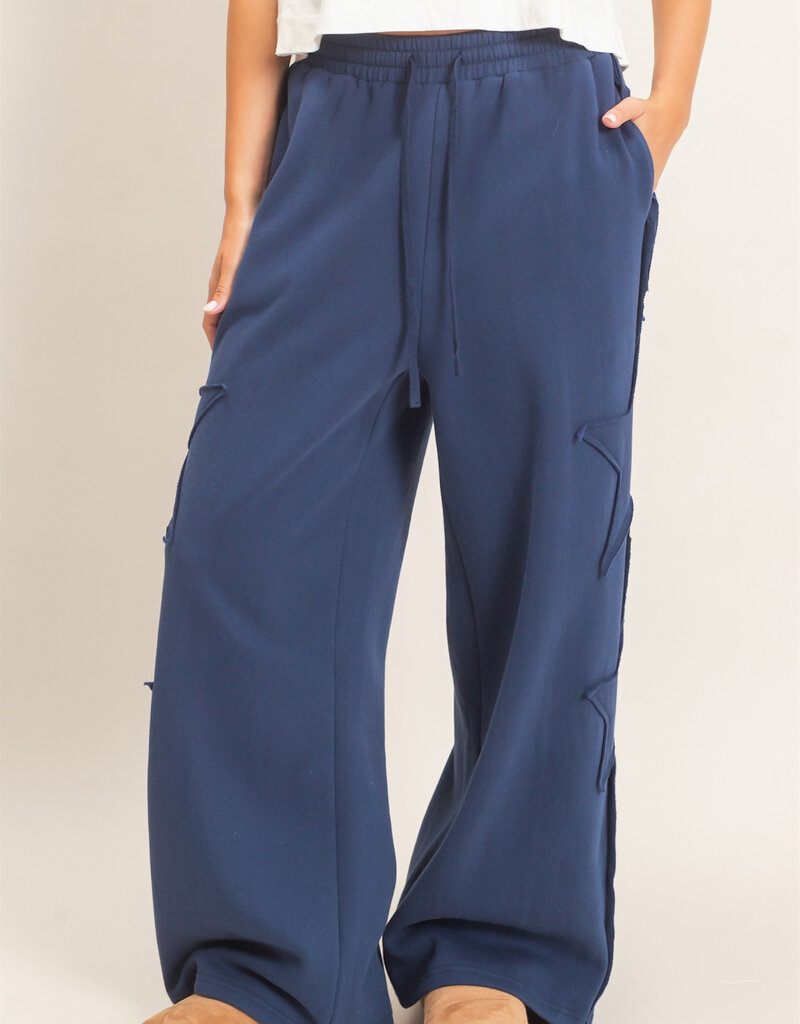Essential Star Wide Leg Sweatpant