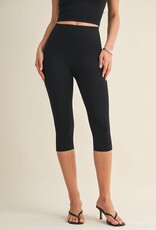 GLO Aligned Performance Capri Leggings