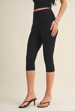 GLO Aligned Performance Capri Leggings