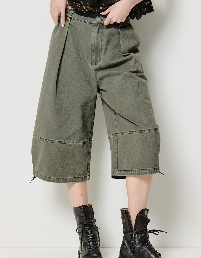 Pleated Jorts with Toggle Detail