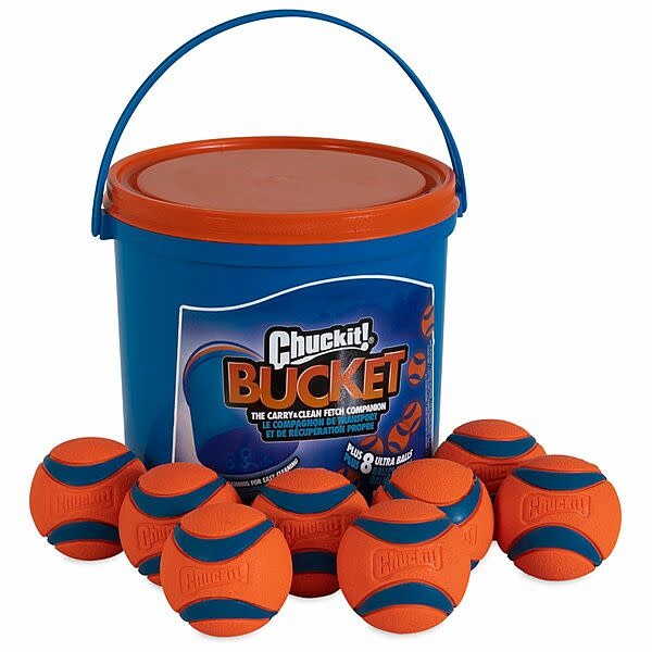 Chuck it Bucket With ultra Medium Ball 8pk - Pet Station