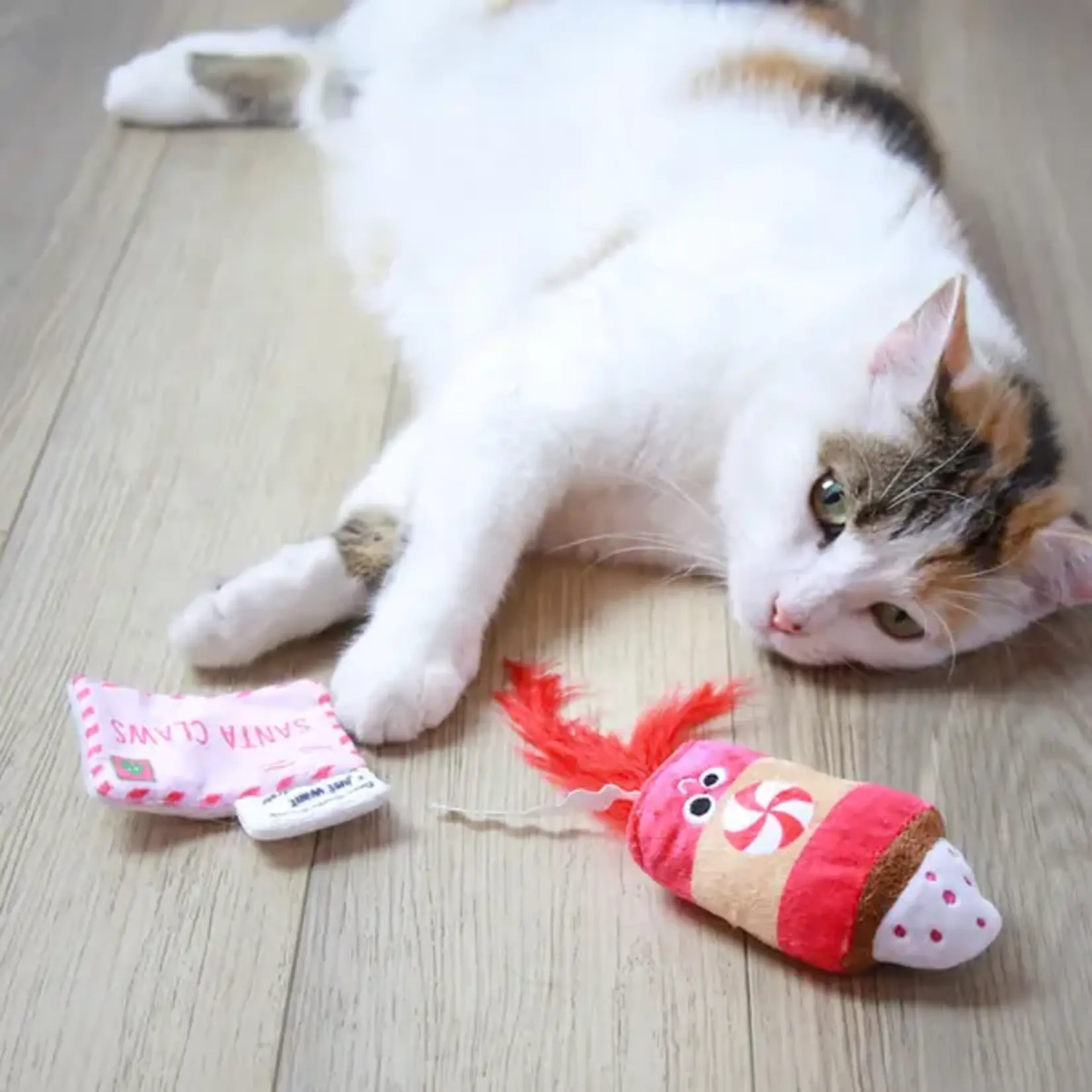 Mad Cat Christmas morning Pepurrmint Latte Cat Toy 2pk