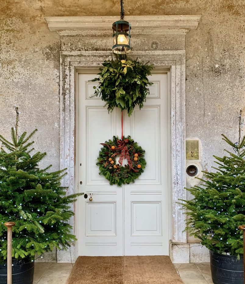 How To Create the Perfect Porch for the Holidays