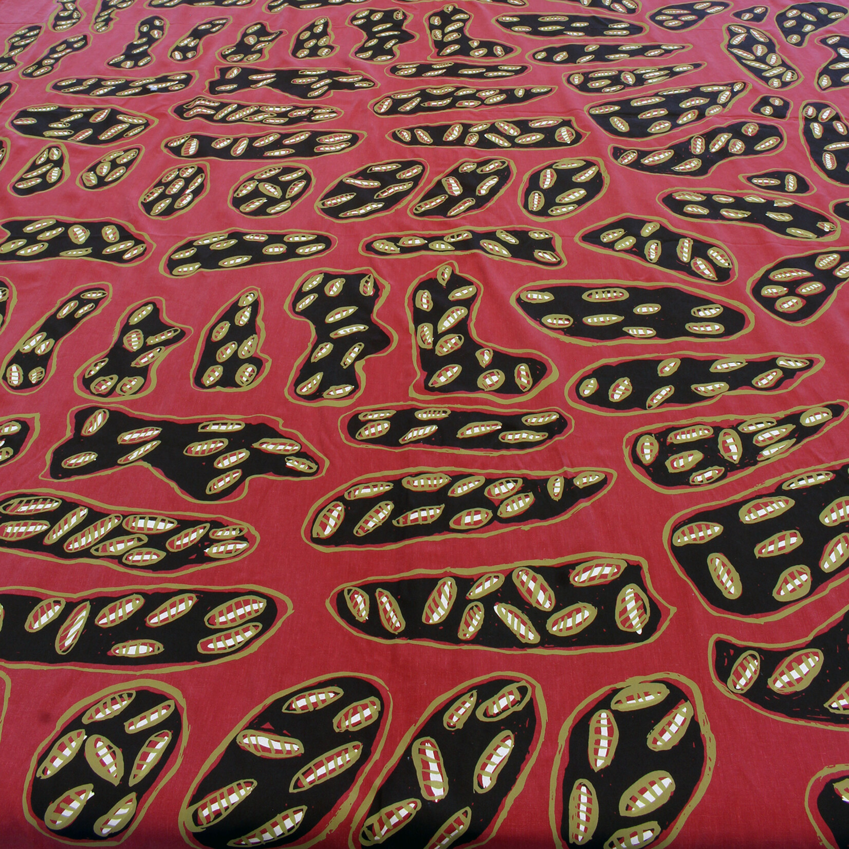 Helen Lanyinwanga, Ngarduk Kunred (My Country) | Textile Length (2.8m) Babbarra Women's Centre