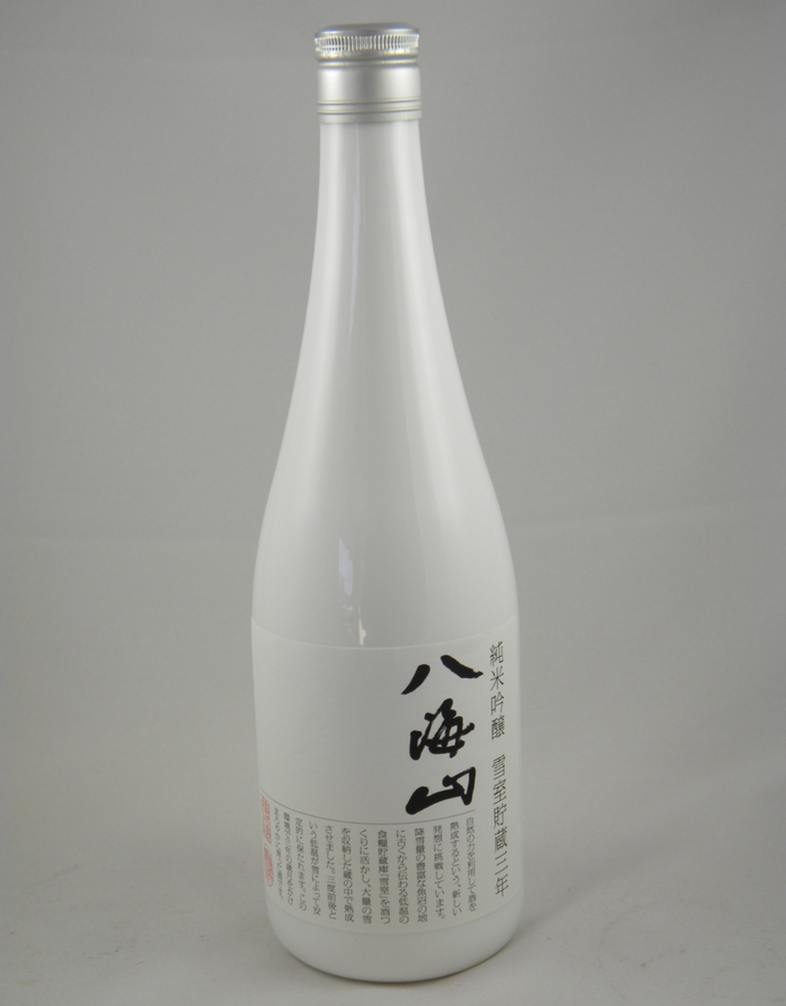 Hakkaisan Yukimuro Junmai Ginjo Sake 720ml