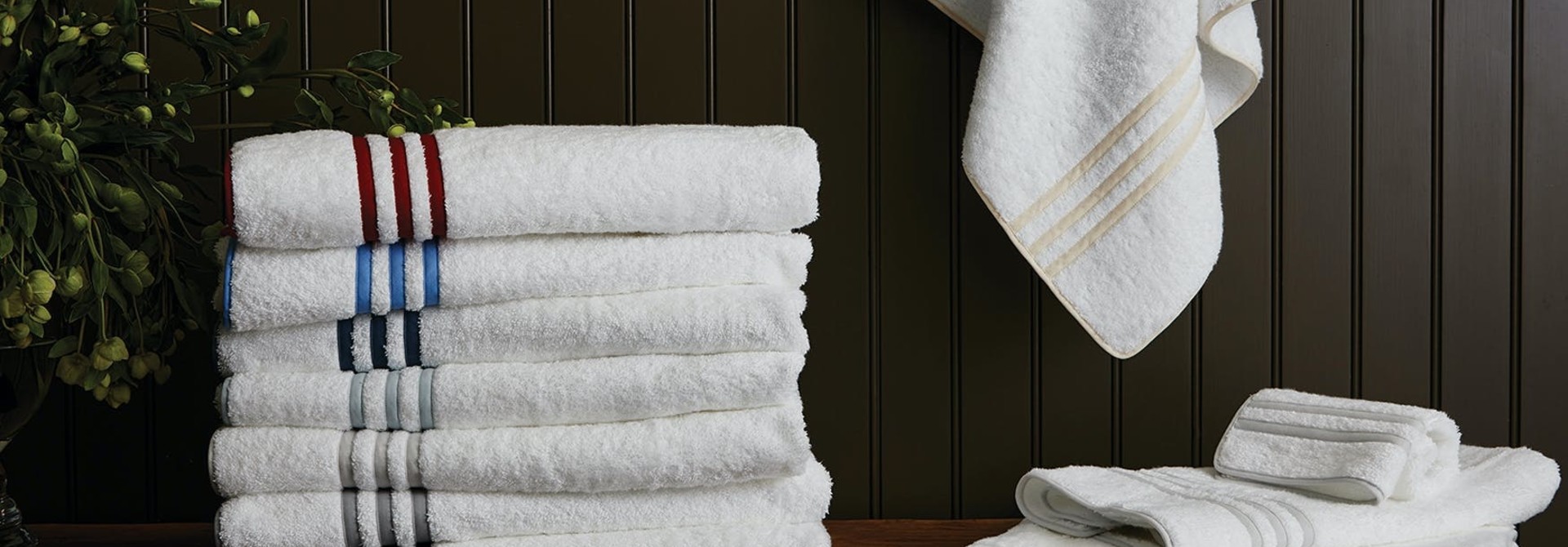 Sferra Sarma Bath Towel - Ivory