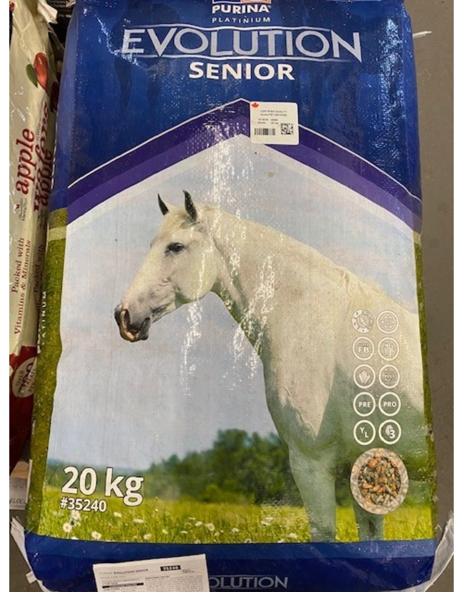 Purina PURINA EVOLUTION SENIOR - 20KG  - CP35240  - NSC 18% - CP 14%, Fat 6%, Fiber 16% - Low glycemic, multiparticle feed (contains pelleted and extruded components) for senior horses >15 years of age