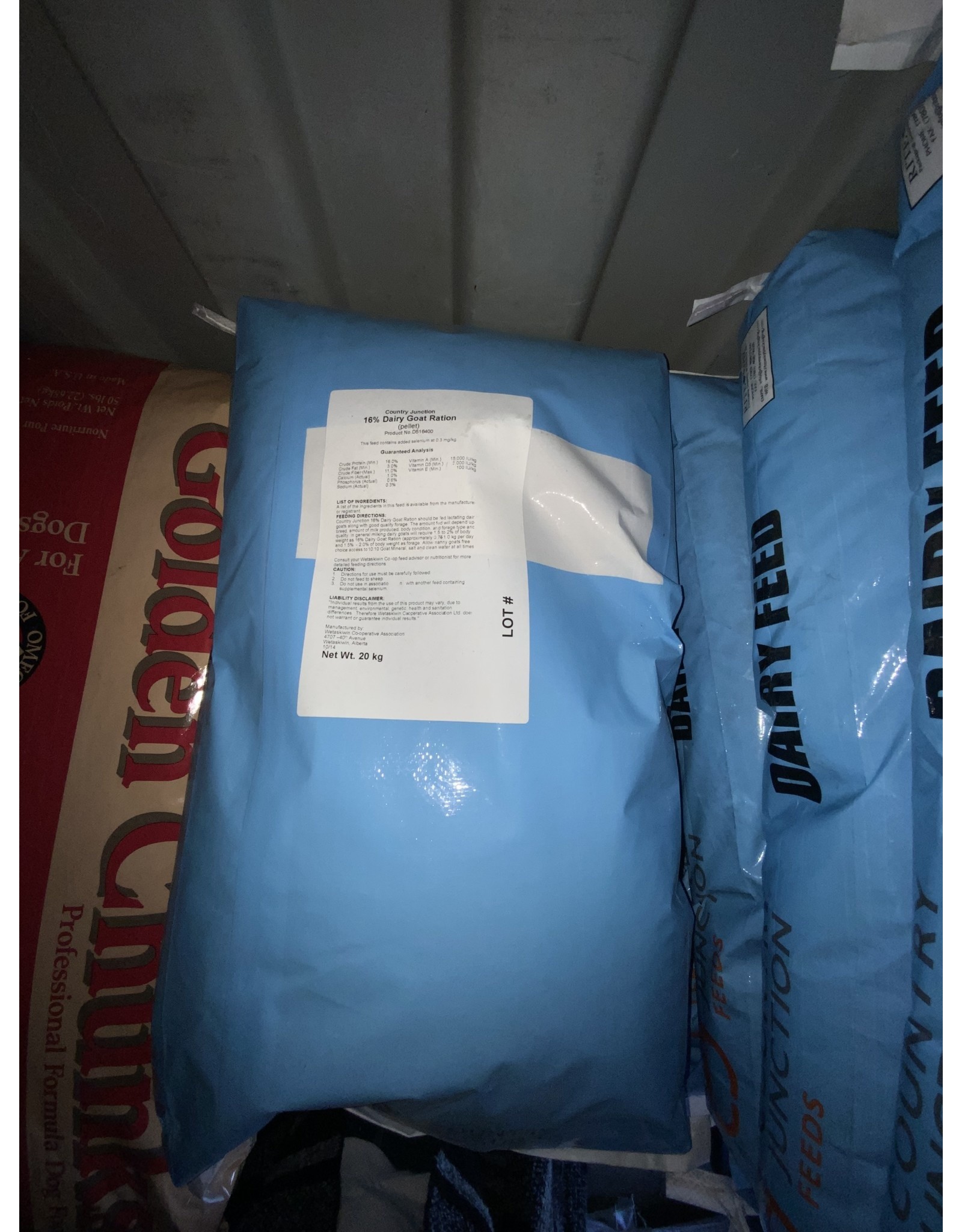 16% DAIRY GOAT / Grower / Finisher (Pellet)  - 20KG D516400 B (blue bag)  (C-CAN) ***SALE***