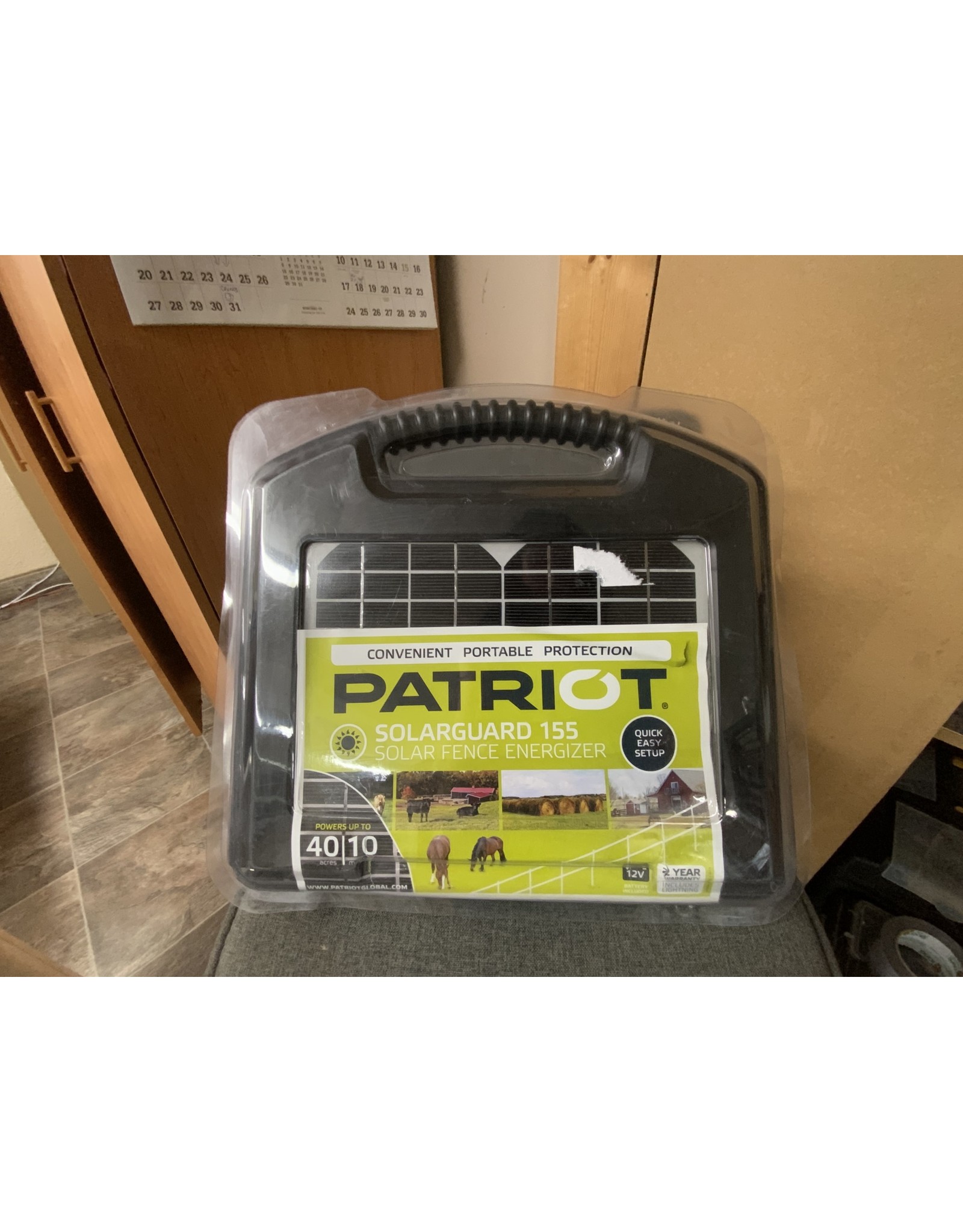 Patriot Solarguard 155-  12 Volt Battery Included - Powers Up to 40 Acres