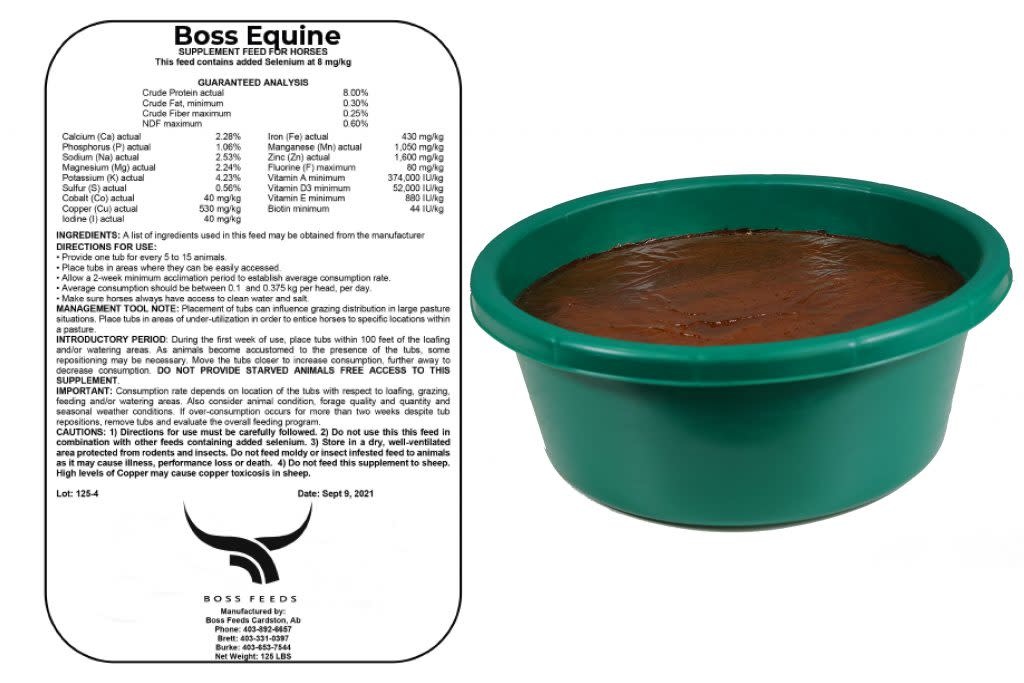 * Equine Mineral Tub Horse 125lb Medicine Hat Feeding Company