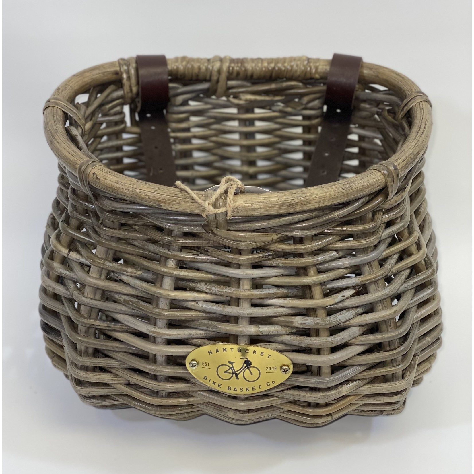 Basket- Nantucket Tuckernuck Classic basket - Fifield Electric