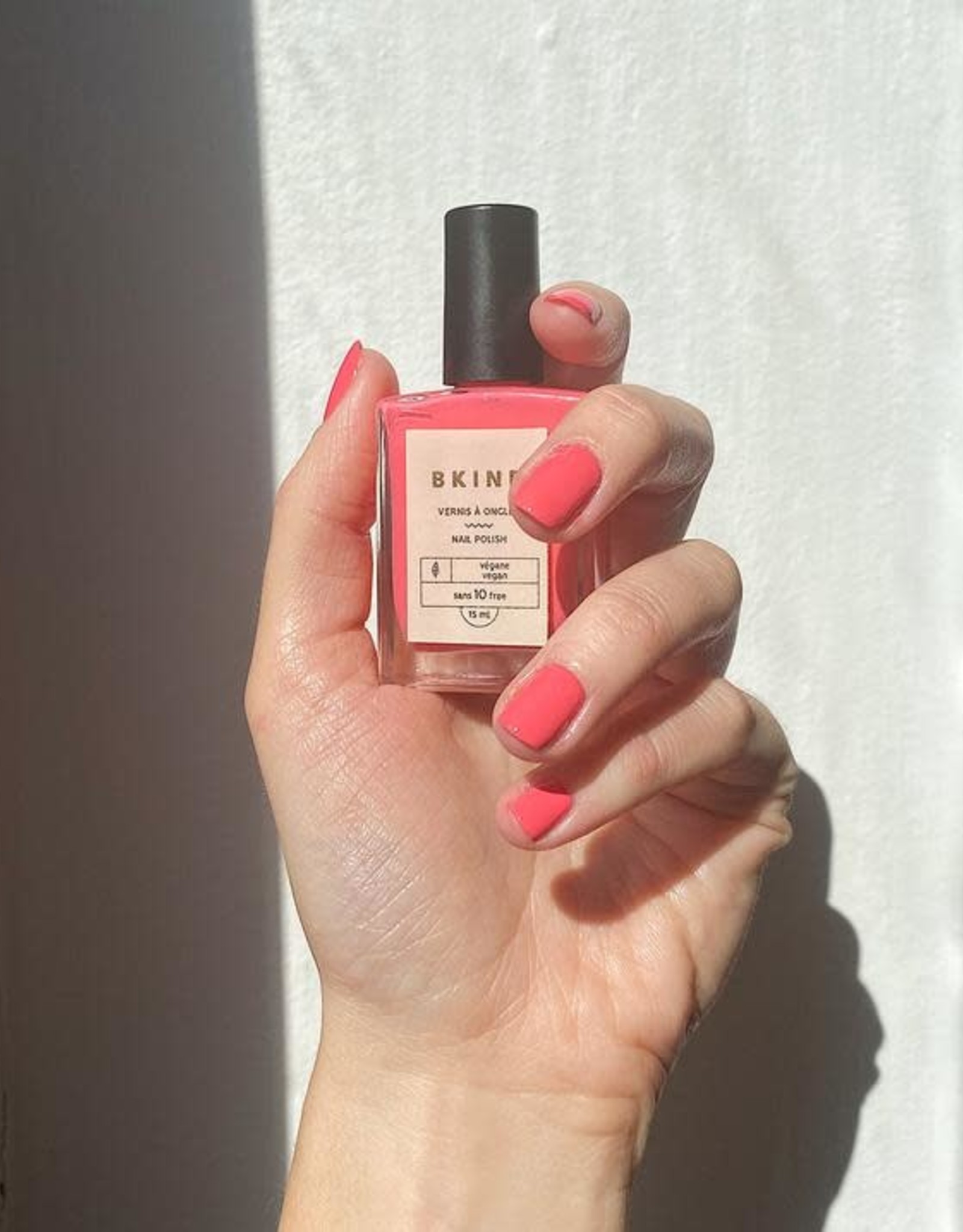VERNIS  À ONGLES : FLAMINGO