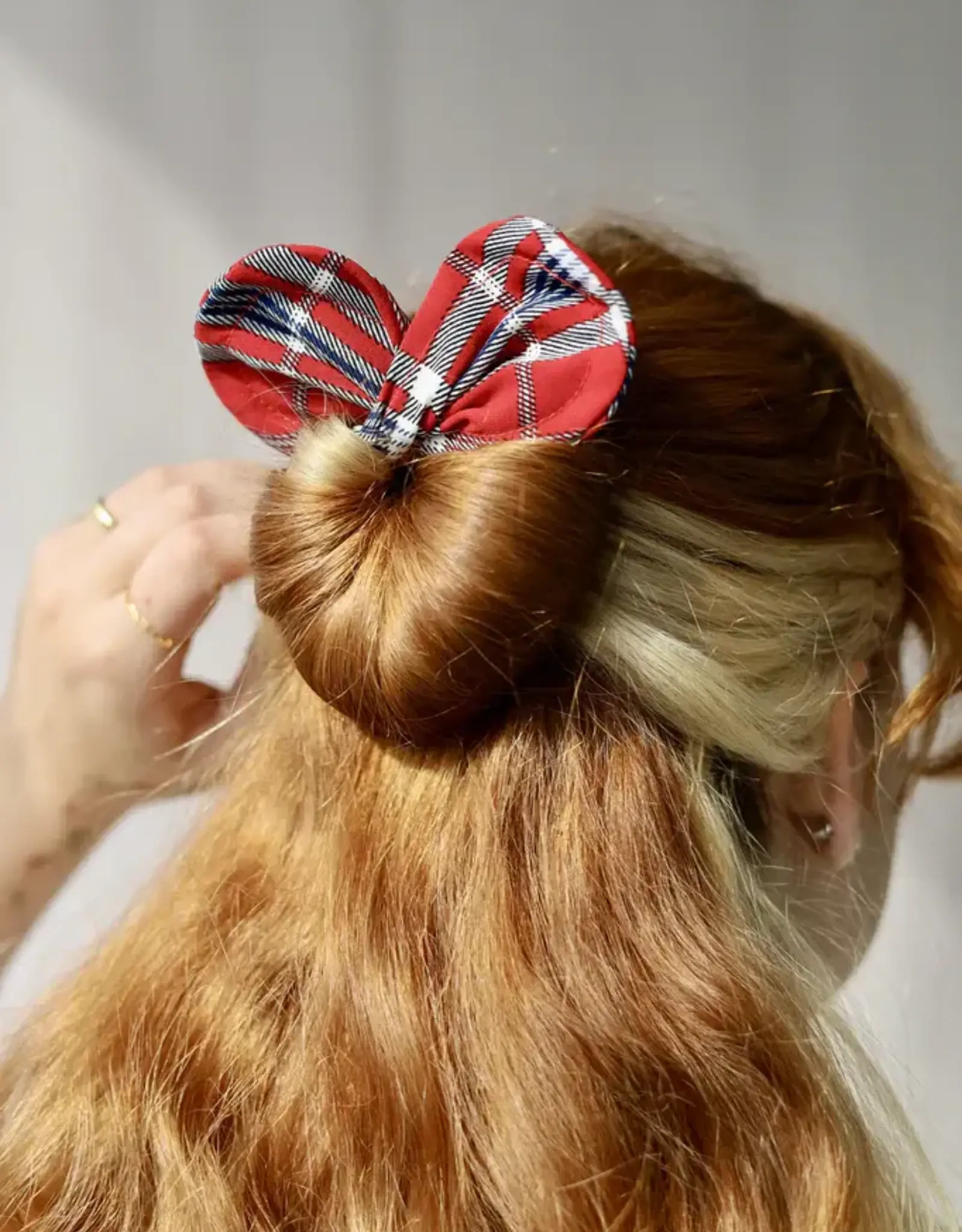 ACCESOIRE À CHIGNON : TARTAN ROUGE