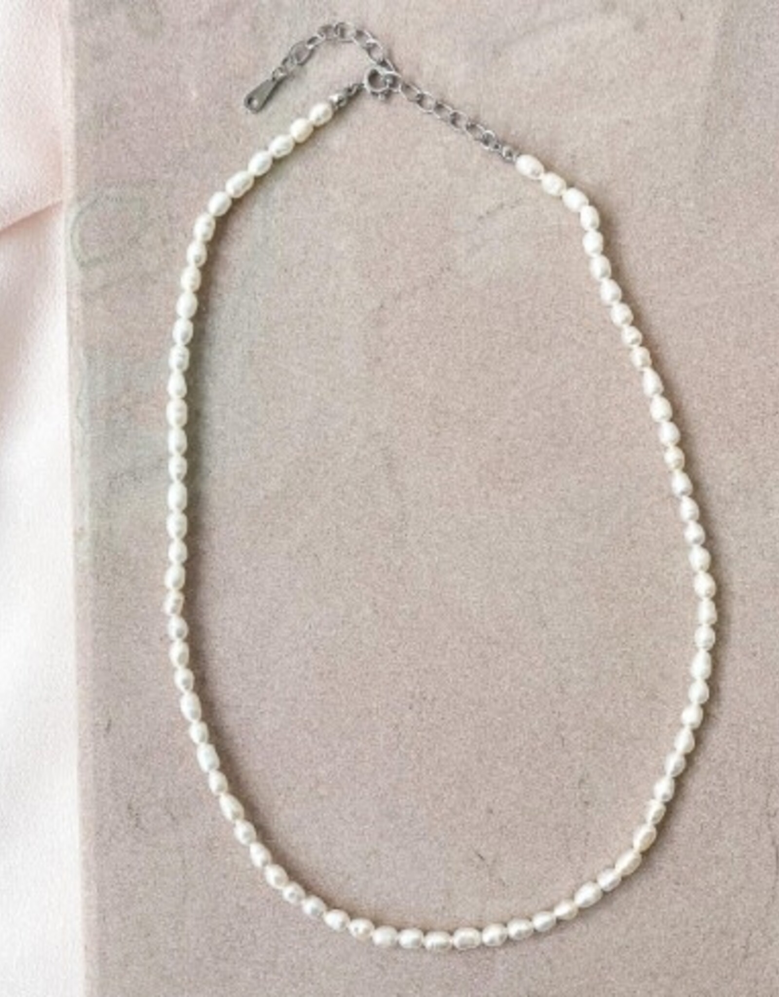 COLLIER : RELA