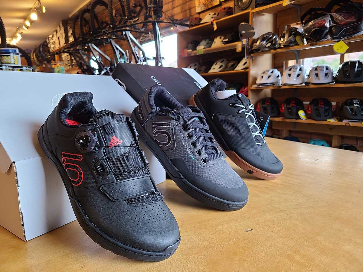 How Should Cycling Shoes Fit?