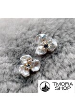Pearly Kizil Flower Earrings