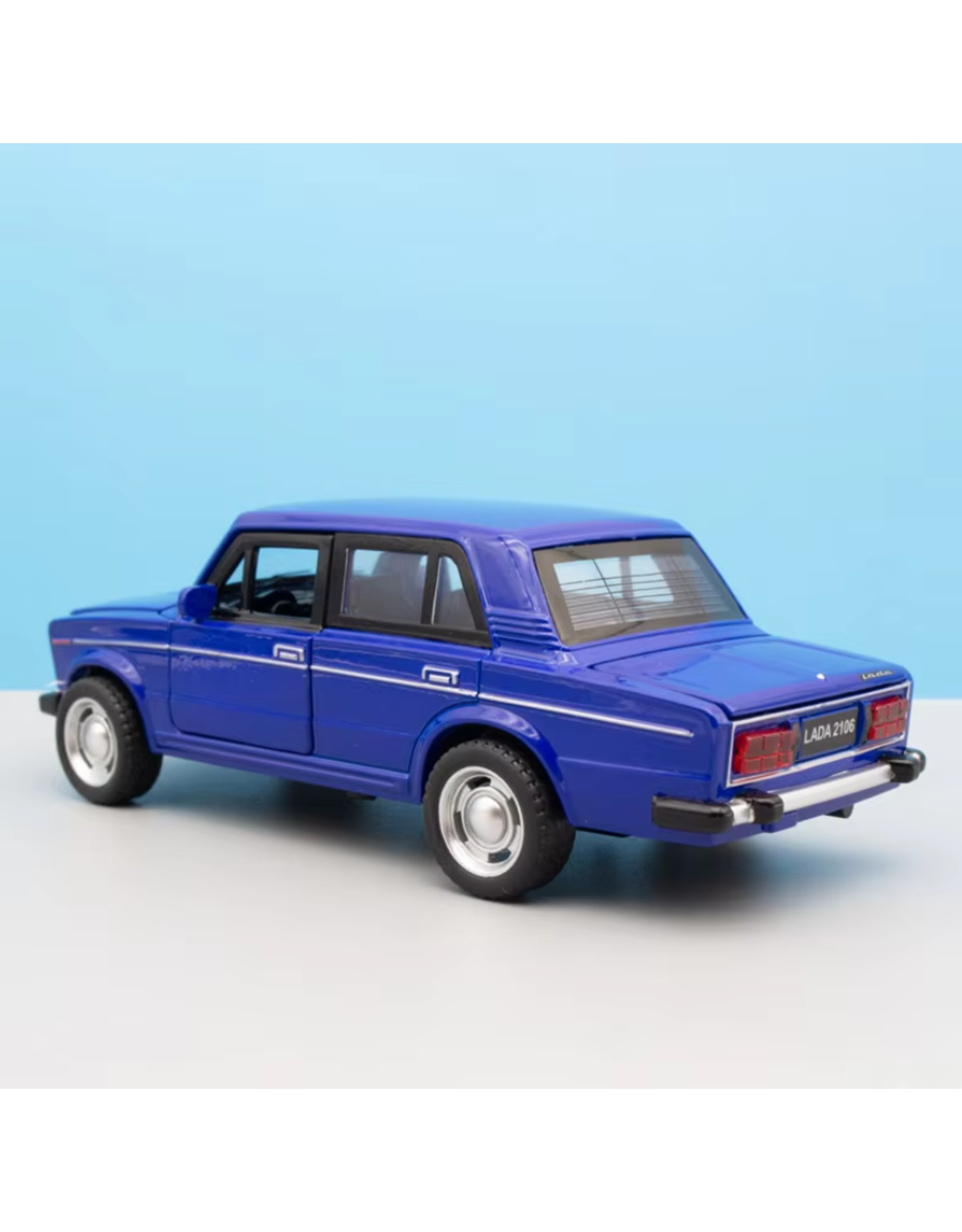 Lada Zhiguli Die-Cast Toy Car (Blue)
