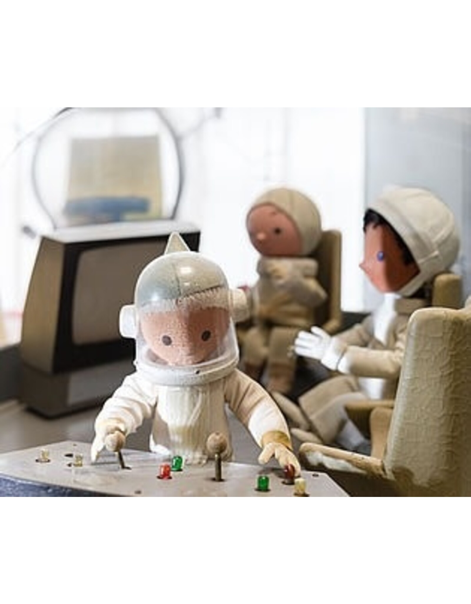 Cosmic Culture: Soviet Space Aesthetics in Everday Life