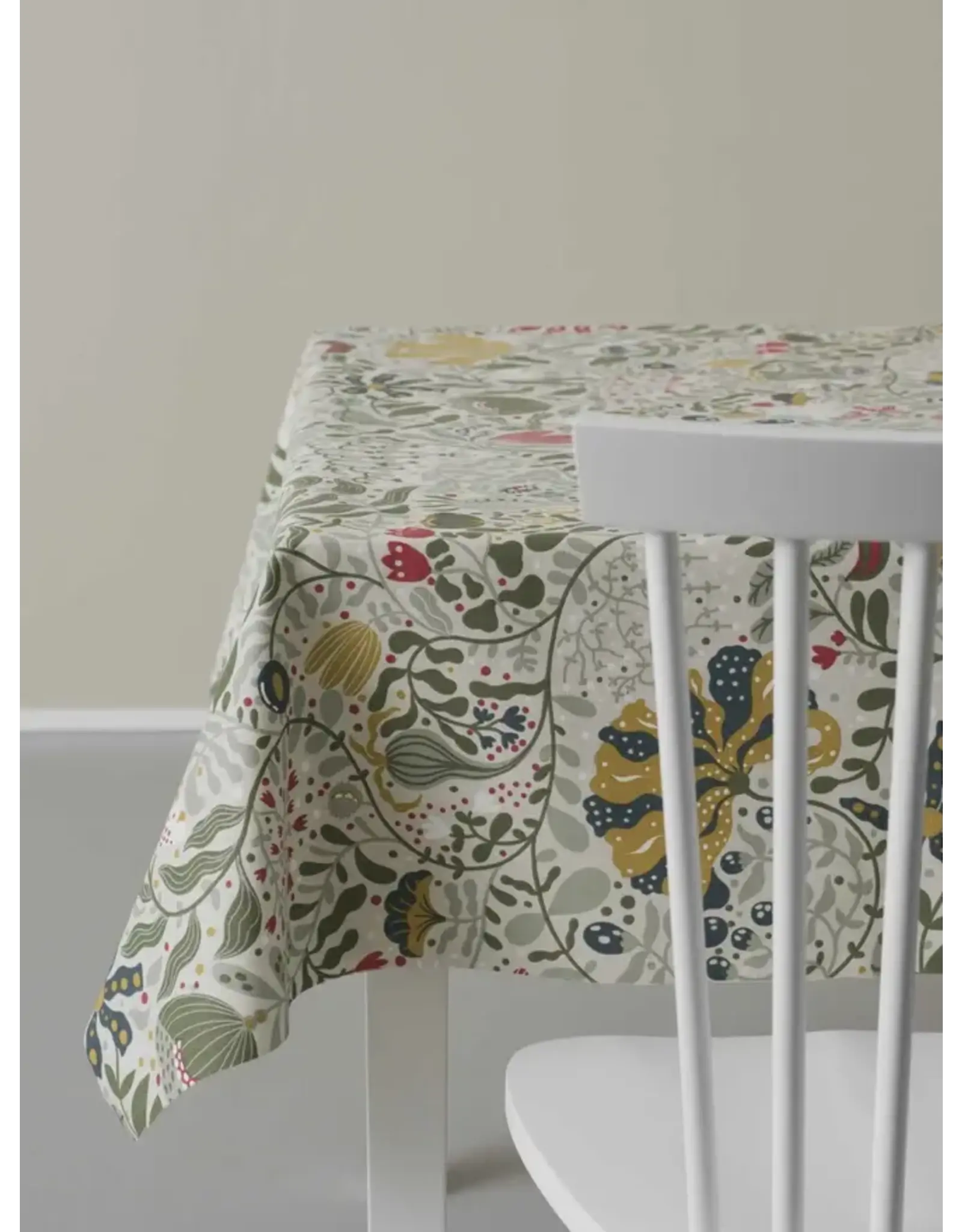 Blooming Tablecloth (Green) 56" x 98"