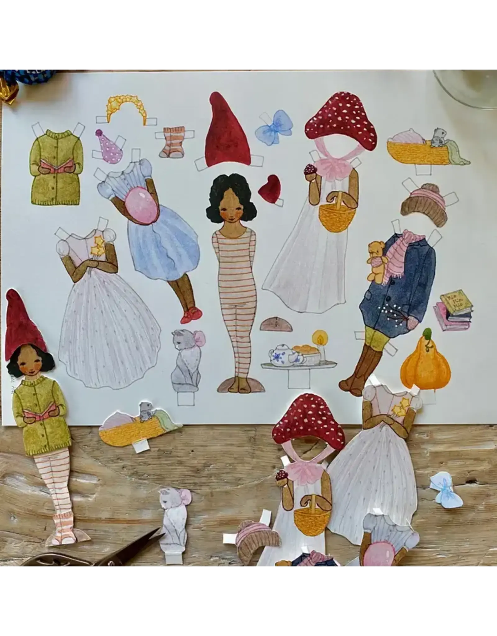 Iben Dress-Up Doll Cut-Out Set