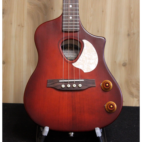 Seagull Seagull Ukulele Steel SG Burst EQ Seagull Seagull Ukulele Steel SG Burst EQ