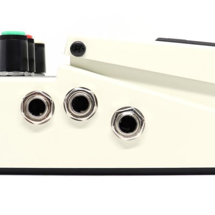 BOSS LS-2 Line Selector Pedal - B's Music Shop