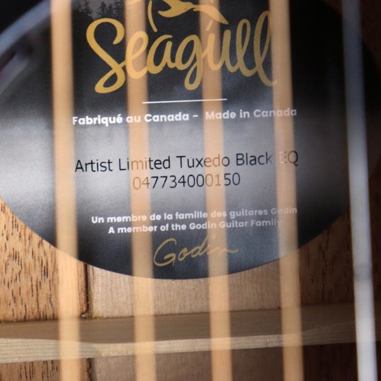 Seagull Seagull Artist Limited Tuxedo Black EQ w/Case