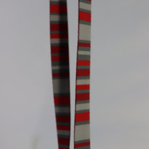 Poly Uke Neck Clip - Red/Grey Stripe