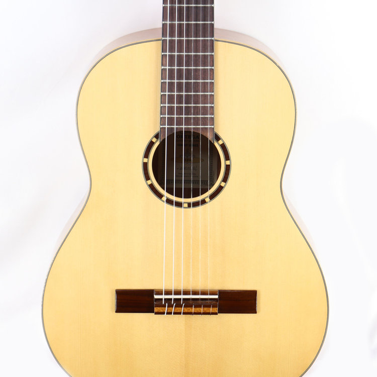 Ortega Ortega Family Series R121 Nylon String Guitar w/Bag