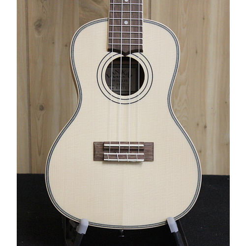 Lanikai Lanikai Spruce Solid Concert Ukulele w/Gig Bag Lanikai Lanikai Spruce Solid Concert Ukulele w/Gig Bag