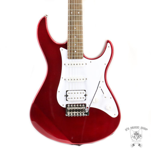 Yamaha Yamaha PAC112J Electric Guitar - Metallic Red Yamaha Yamaha PAC112J Electric Guitar - Metallic Red