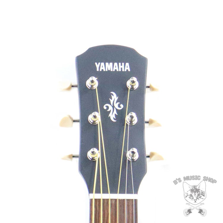 Yamaha Yamaha APXT2 BL Acoustic/Electric Thinline Cutaway w/Gig Bag - Black