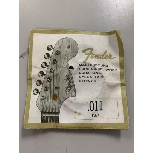 Vintage 1960's Fender Mastersound Pure Nickel Wrap Duratone Nylon Tape Strings 1 e String .011 Plain Vintage 1960's Fender Mastersound Pure Nickel Wrap Duratone Nylon Tape Strings 1 e String .011 Plain