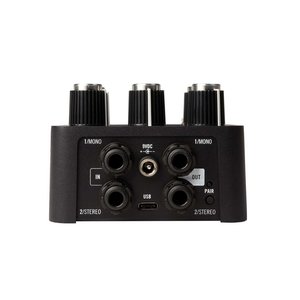 Universal Audio UA-STARLIGHT-U - UAFX Starlight Echo Station Delay Modeling pedal with Bluetooth