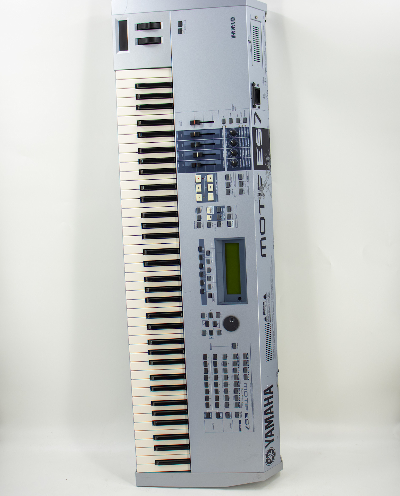 YAMAHA MOTIF ES7 ジャンク yamaha-used-yamaha-motif-es7.jpg