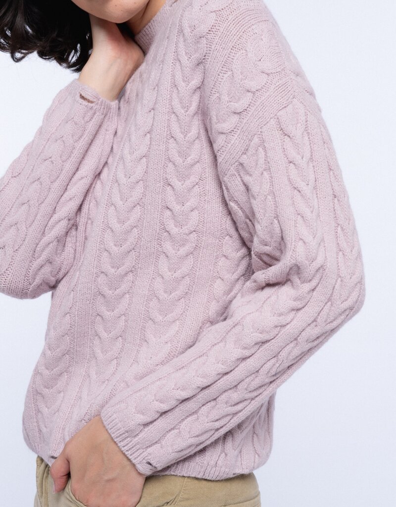 SMF SMF cable sweater