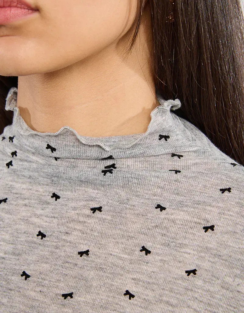 Bow mockneck top