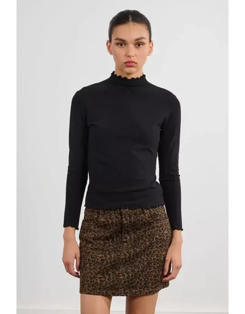 Ruffle hem knit top