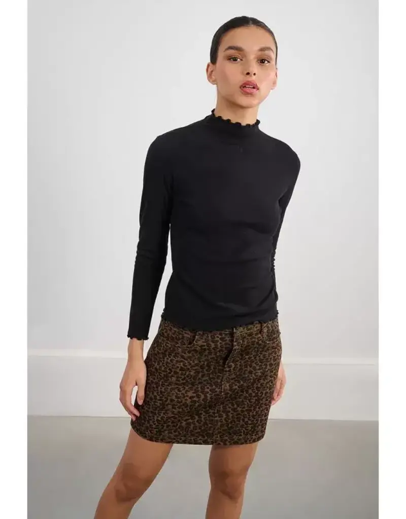 Ruffle hem knit top