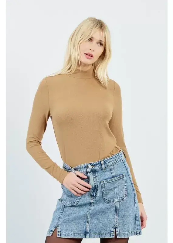 Mockneck knit top
