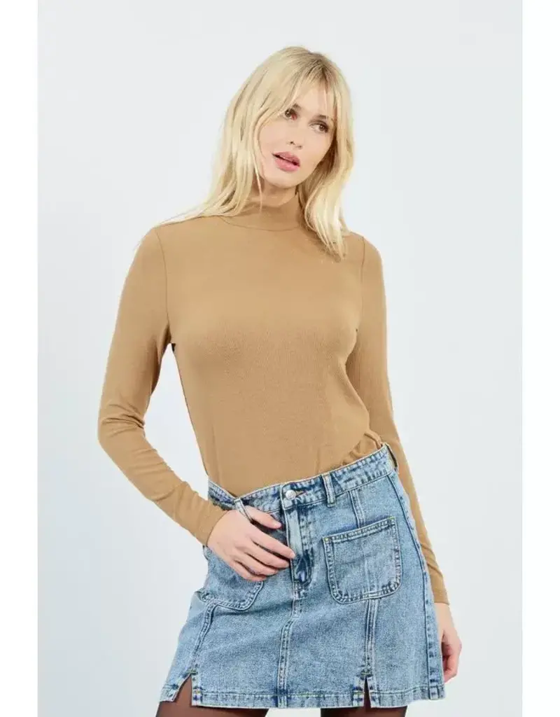 Mockneck knit top