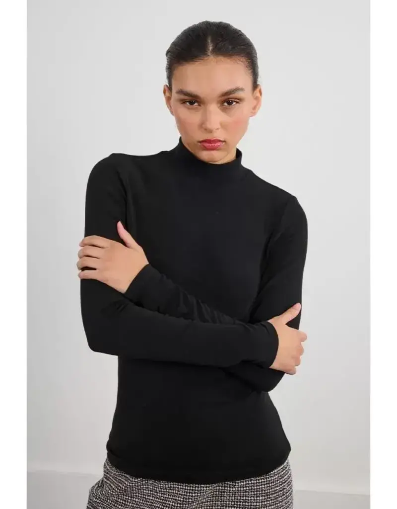Mockneck knit top