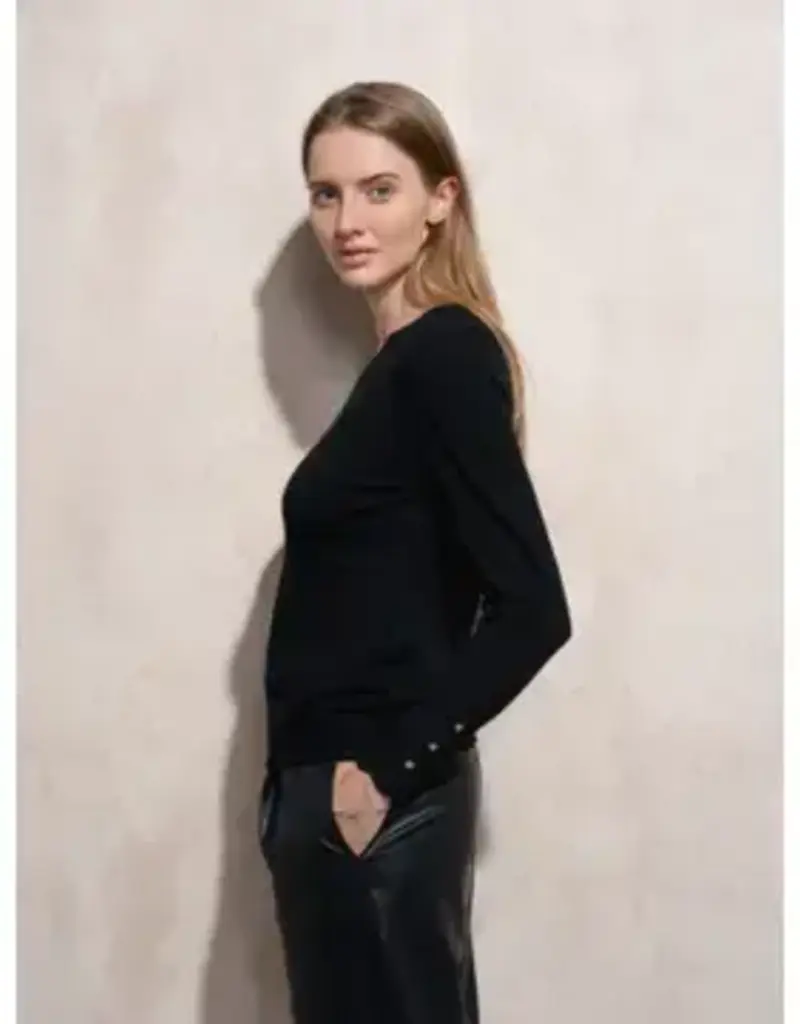 Scallop neck sweater