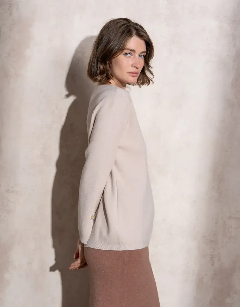 Slit slv detail sweater