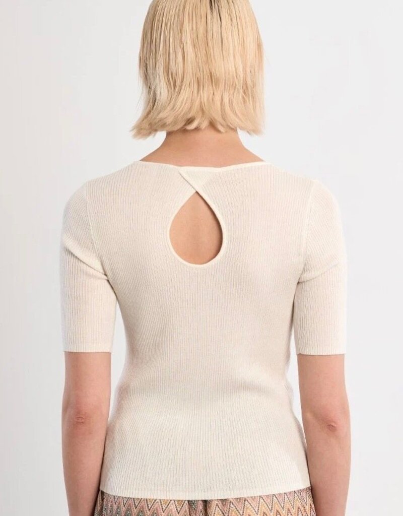 Keyhole back knit top s/s