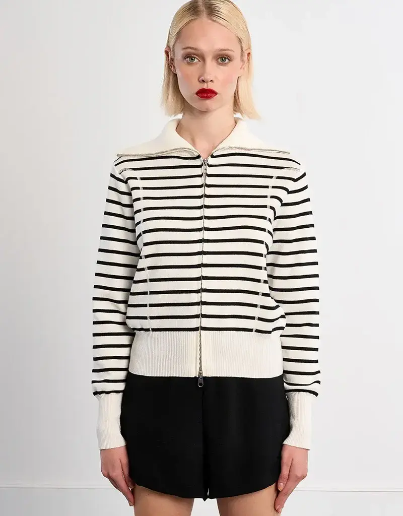 Zip up knit jacket