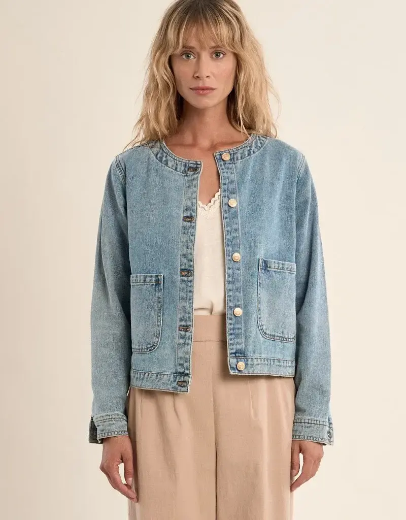 Collarless jean jacket