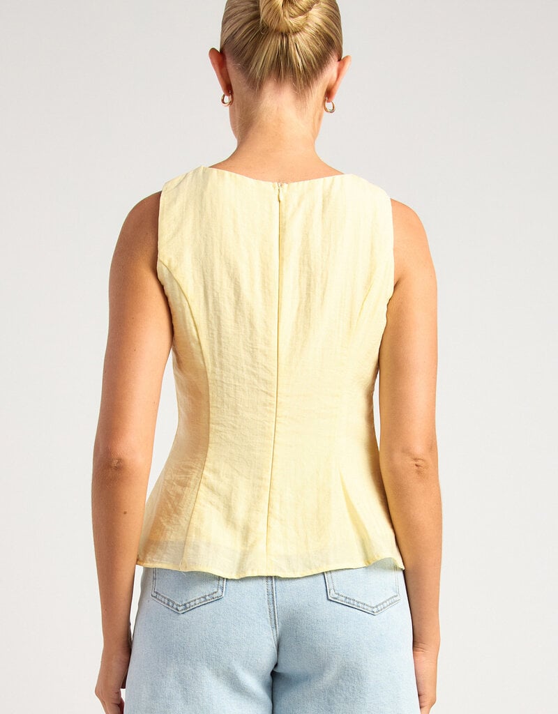 Pleat front top