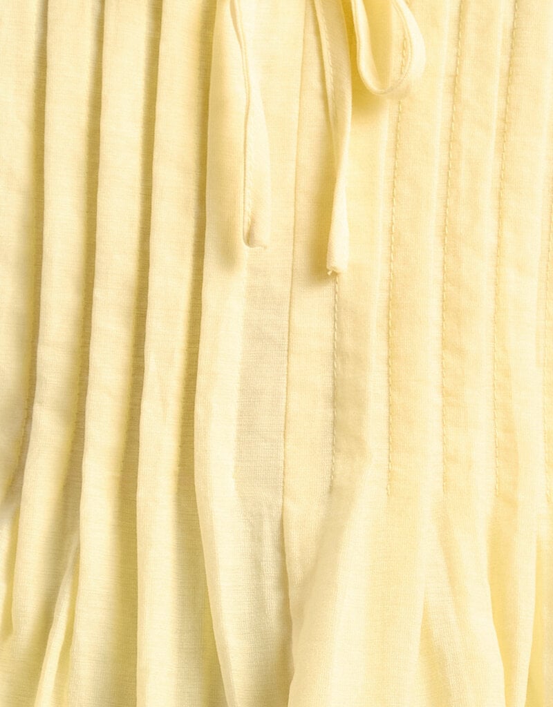 Pleat front top